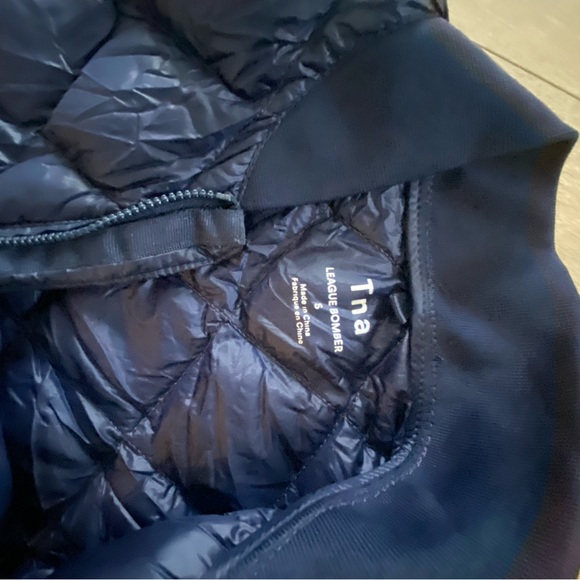 Navy TNA Bomber Puff | Aritzia - Picture 5 of 7